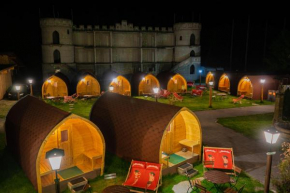  Inn-side Adventure Cabins  Хайминг